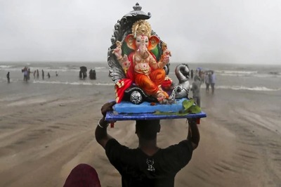 Ganesh Chaturthi 2020: WhatsApp Messages, Wishes, Quotes to Share with Your Family and Friends