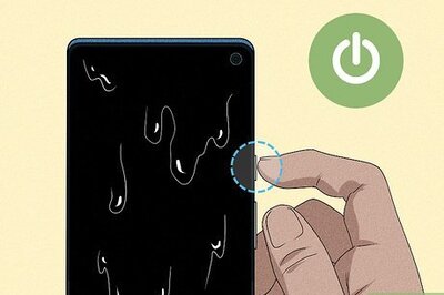 Safely Remove Water from a Charging Port on Android & iPhone