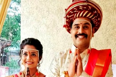 Mulgi Zali Ho Fame Shweta Ambikar Exchanges Vows With Marathi Director Ameya Gore