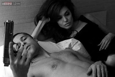 Brad Pitt, Angelina Jolie, kids spend honeymoon on an yacht?