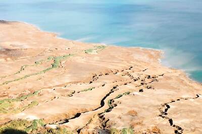 Scientists Create New Maps Revealing Where Groundwater Meets Ocean