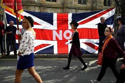 Fate of United Kingdom hangs in balance after new Scotland polls