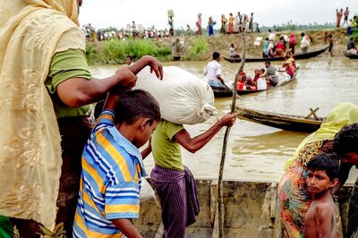Rex Tillerson Calls Myanmar Army Chief Over Rohingya Crisis