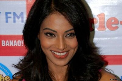 Bipasha shooting with Nawazuddin Siddiqui and more