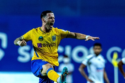 ISL 2021-22: Alvaro Vazquez Stunner Helps 10-man Kerala Blasters Beat NorthEast United FC