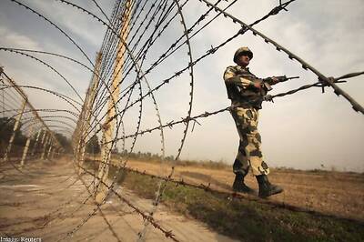 Pakistan targets BSF posts again, jawan killed; India retaliates