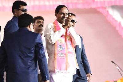 Telangana Protects Its Own KCR Against 'Outsider' Chandrababu Naidu