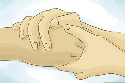 How to Help and Support a Friend Through Any Hardship