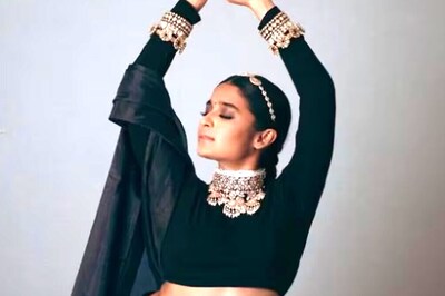 Chaithra Achar Looks Regal As She Channels Ancient Hampi Sculptures In Latest Pics