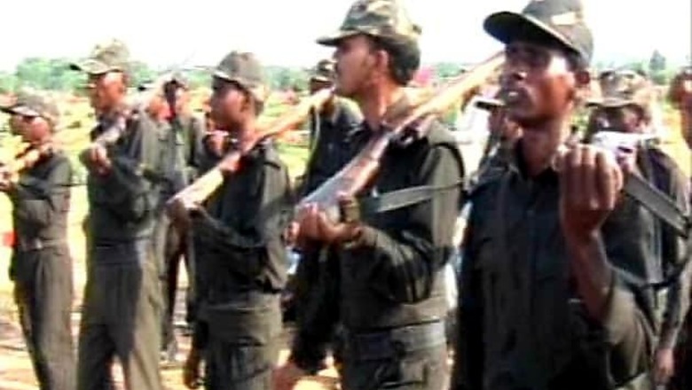 Naxals kill road construction company staff in Saranda forest range