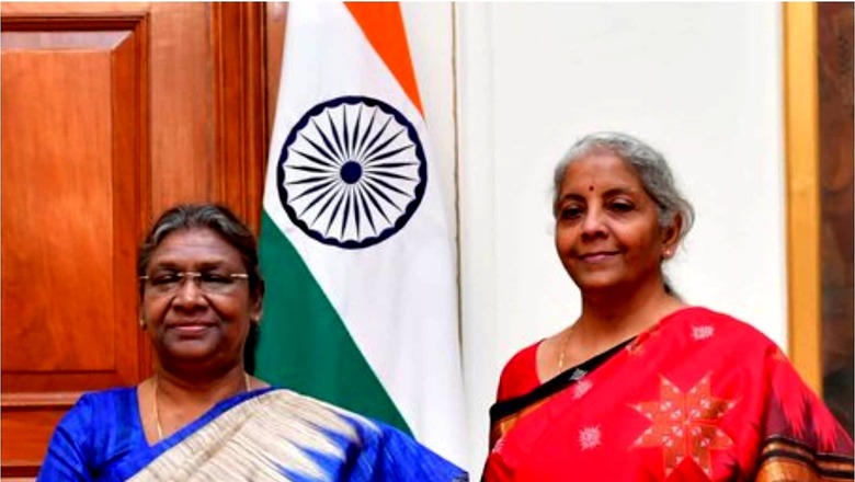 On Display, 'Women Power' in Rashtrapati Bhawan as Sitharaman Meets Prez Murmu Before Presenting Budget