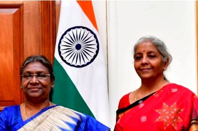 On Display, 'Women Power' in Rashtrapati Bhawan as Sitharaman Meets Prez Murmu Before Presenting Budget