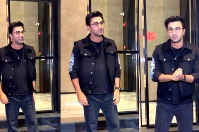 Ranbir Kapoor Sports Clean-Shaven Look, Greets Paps At A Film Screening In Town | Watch