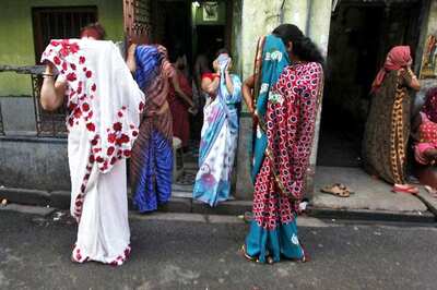 Business Normal in Kolkata's Red Light Area Despite Demonetisation