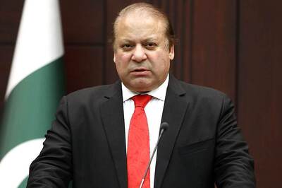 Pakistan's Anti-corruption Bureau Delivers Arrest Warrants to Sharif's Children, Son-in-law