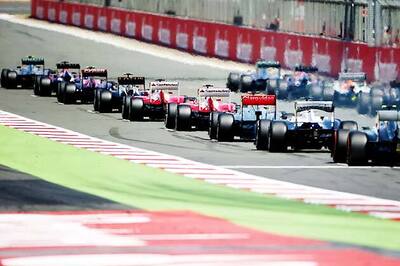 Silverstone kerbs not behind blowouts, says Derek Warwick