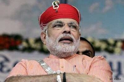 Mumbai: Modi's wax statue unveiled ahead of 'Mahagarjana rally'