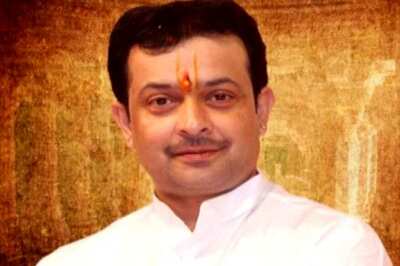 Spiritual Guru Bhaiyyuji Maharaj Commits Suicide in Indore, Note Says He Was 'Too Stressed Out'