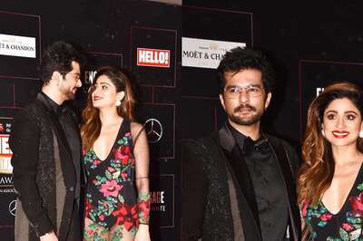 Shamita Shetty, Raqesh Bapat Hold Hands, Pose Romantically at Award Show Amid Break-Up Rumours