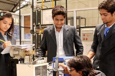 UP Govt to Connect Youth with Vocational Education via Mega Placement Camps