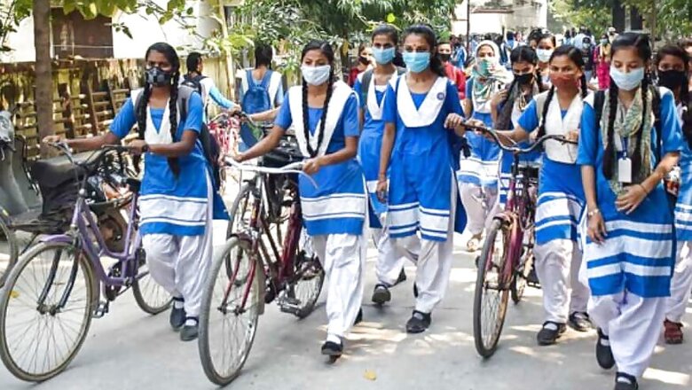 West Bengal Ranks First in Decline of School Dropout Rate: Survey