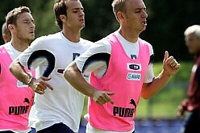 Italy fight to survive group of death