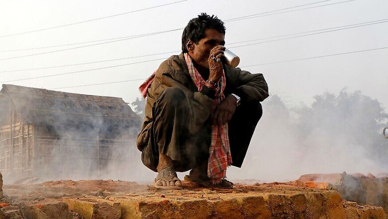 How Delhi’s Air Pollution is Giving Birth to Reverse Migration and Joblessness