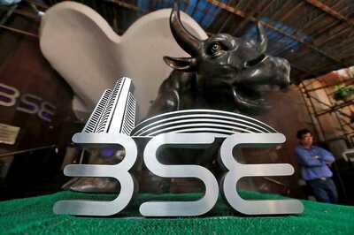 Sensex Falls Over 100 Points on Foreign Fund Outflow, Rising Oil Prices