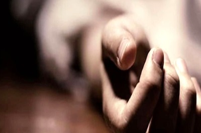 10% Rise in Suicides in Pandemic, Daily Wage Earners and Housewives Died More, Says NCRB Report