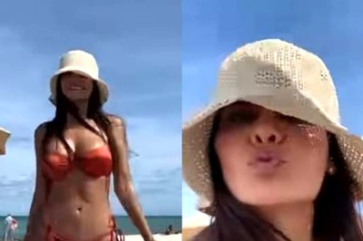 Hotness Overload! Esha Gupta Flaunts Super-Toned Body In Sexy Bikini, Kisses The Cam; Watch