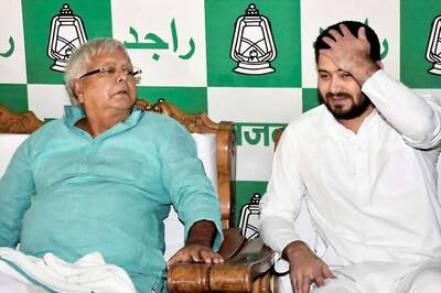 CBI Questions Tejashwi Yadav in Corruption Case