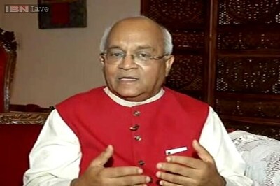 Vaidik-Saeed meet: Centre distances itself, Opposition demands action