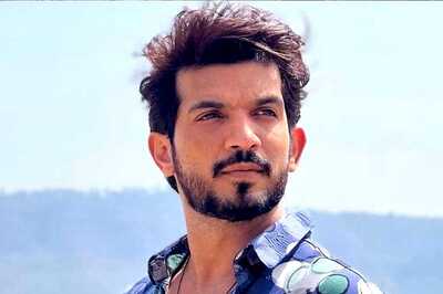 Arjun Bijlani Channels His Inner Singer To Entertain Pyaar Ka Pehla Adhyay Shivshakti Co-stars