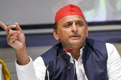 A Student Once Mistook Me for Rahul Gandhi in UP School: Akhilesh Yadav