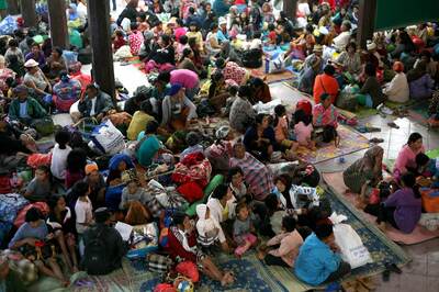 3,000 evacuated as Indonesia upgrades alert over volcano