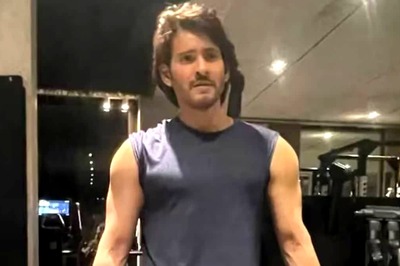 Mahesh Babu Starts His Friday Fitness Routine With Super Stretch And We Are Inspired