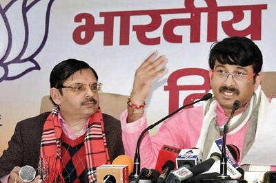 AAP Paying for Its Misdeeds, Manoj Tiwari on ‘Office of Profit’ Row