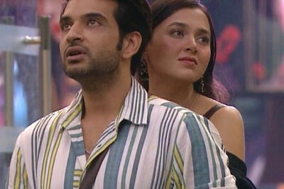 Bigg Boss 15 Day 48 Highlights: Karan Kundrra Sings as Tejasswi Prakash Hugs Him