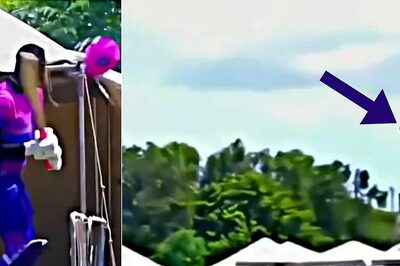 Angry Carlos Brathwaite Smashes Helmet Out of the Park, Throws Away His Bat After Wrongly Given Out: WATCH