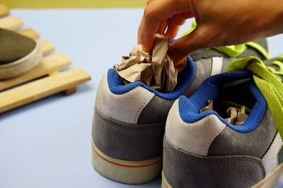 How to Freshen Smelly Shoes