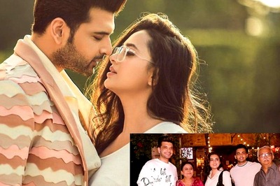 Tejasswi Prakash's Dad Asks Karan Kundrra To Join Them For Family Photo, Fans Scream 'SHAADI KARLO'