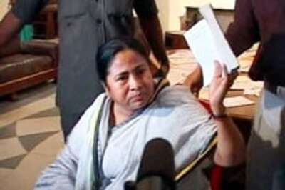 Mamata calls for mass hunger strike