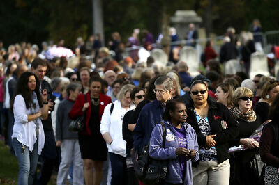 Americans Happy with Obama, Not With Replacement Options: Poll