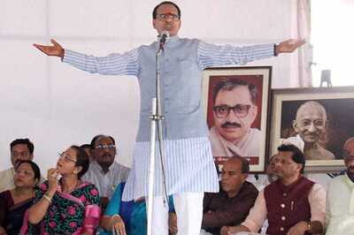 Shivraj Singh Chouhan's Latest Claim: 92 Per Cent Washington Roads in Poor Condition