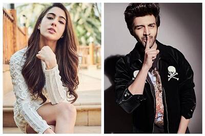 Sara Ali Khan Playfully Screams Kartik Aaryan's Name and the Actor Can't Stop Blushing