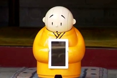 Beijing Temple Gets Robot Monk to Teach Buddhism to New Followers