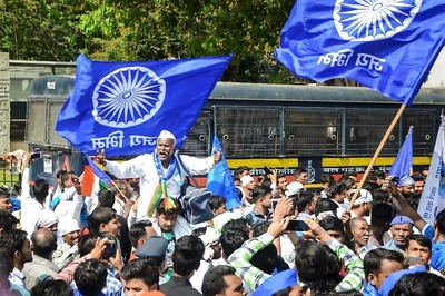 Bhima-Koregaon Anniversary LIVE: Thousands Pay Tribute at 'Jay Stambh', Bhim Army Chief Set to Visit
