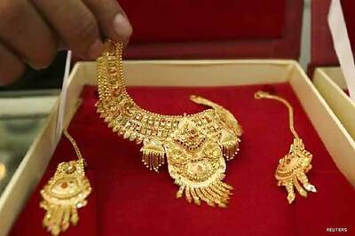 Gold demand tepid as prices climb