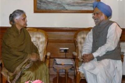 Sheila elected Delhi CLP leader, to become CM again