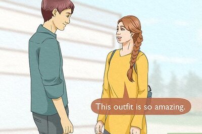 How to Compliment a Guy on His Outfit